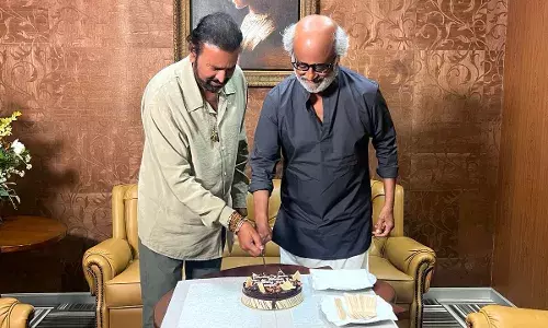 ഈ ആലിംഗനത്തിനായി ഞാന്‍ 22 വര്‍ഷമായി കാത്തിരിക്കുകയായിരുന്നു: വിഷ്ണു മഞ്ചു ചിത്രം കണ്ണപ്പ ഗംഭീരമെന്നു സൂപ്പര്‍ സ്റ്റാര്‍ രജനീകാന്ത്