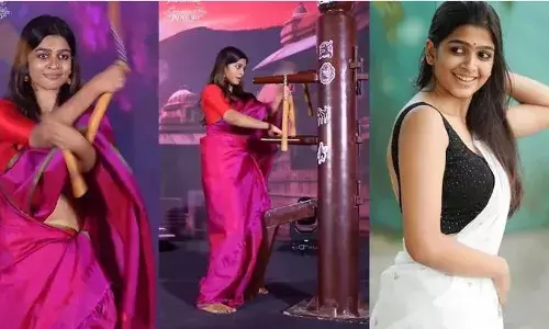 പ്രി റിലീസ് ചടങ്ങിൽ ലൈവായി മാർഷ്യൽ ആർട്സ് ചെയ്ത് അതിശയിപ്പിച്ച് അനന്തിക പ്രി റിലീസ് ചടങ്ങിൽ ലൈവായി മാർഷ്യൽ ആർട്സ് ചെയ്ത് അതിശയിപ്പിച്ച് അനന്തിക
