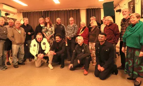 ഹൃദയസ്പര്ശിയായ സംഭവങ്ങളിലൂടെ മൂന്ന് രാജ്യങ്ങളിലായി ചിത്രീകരിക്കുന്ന ജോയ് കെ.മാത്യുവിന്റെ  കങ്കാരു ഡോക്യൂഫിക്ഷന് ഓസ്ട്രേലിയയില് ചിത്രീകരണം ആരംഭിച്ചു. ഹൃദയസ്പര്ശിയായ സംഭവങ്ങളിലൂടെ മൂന്ന് രാജ്യങ്ങളിലായി ചിത്രീകരിക്കുന്ന ജോയ് കെ.മാത്യുവിന്റെ  കങ്കാരു ഡോക്യൂഫിക്ഷന് ഓസ്ട്രേലിയയില് ചിത്രീകരണം ആരംഭിച്ചു.