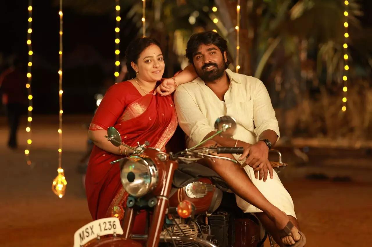 തരംഗമായി വിജയ് സേതുപതി, നിത്യാ മേനോന് ചിത്രം തലൈവന് തലൈവി യിലെ ഗാനങ്ങള് ! തരംഗമായി വിജയ് സേതുപതി, നിത്യാ മേനോന് ചിത്രം തലൈവന് തലൈവി യിലെ ഗാനങ്ങള് !