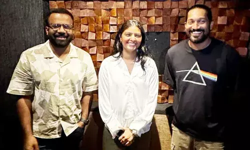 ബോളിവുഡ് സംഗീത ലോകത്തെ വൈറല് സിസ്റ്റേഴ്സ് മലയാളത്തിലേക്ക് ബോളിവുഡ് സംഗീത ലോകത്തെ വൈറല് സിസ്റ്റേഴ്സ് മലയാളത്തിലേക്ക്