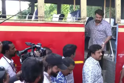 ആനവണ്ടിയില്‍ മോഹന്‍ലാലിന്റെ യാത്ര; ഓര്‍മകള്‍ പങ്കുവച്ച് താരം!