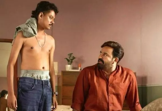 എന്റെ കിളി പോയി! ഹൃദയപൂര്വം കണ്ട ശേഷം സംഗീത് പ്രതാപിന്റെ പ്രതികരണം എന്റെ കിളി പോയി! ഹൃദയപൂര്വം കണ്ട ശേഷം സംഗീത് പ്രതാപിന്റെ പ്രതികരണം
