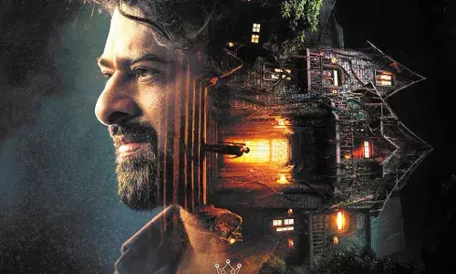 ഇറ്റ് ഈസ് ഇംപോസിബിള് ടു ഫേസ് ഹിം ഇത് ബ്രഹ്മാണ്ഡ ദൃശ്യ വിസ്മയം; പ്രഭാസിന്റെ ഹൊറര് - ഫാന്റസി ചിത്രം രാജാസാബിന്റെ കണ്ണഞ്ചിപ്പിക്കുന്ന ട്രെയിലര് പുറത്ത് ഇറ്റ് ഈസ് ഇംപോസിബിള് ടു ഫേസ് ഹിം ഇത് ബ്രഹ്മാണ്ഡ ദൃശ്യ വിസ്മയം; പ്രഭാസിന്റെ ഹൊറര് - ഫാന്റസി ചിത്രം രാജാസാബിന്റെ കണ്ണഞ്ചിപ്പിക്കുന്ന ട്രെയിലര് പുറത്ത്