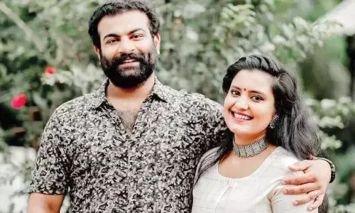 കിച്ചു ടെല്ലാസും റോഷ്ന ആന് റോയിയും വേര്പിരിഞ്ഞു കിച്ചു ടെല്ലാസും റോഷ്ന ആന് റോയിയും വേര്പിരിഞ്ഞു