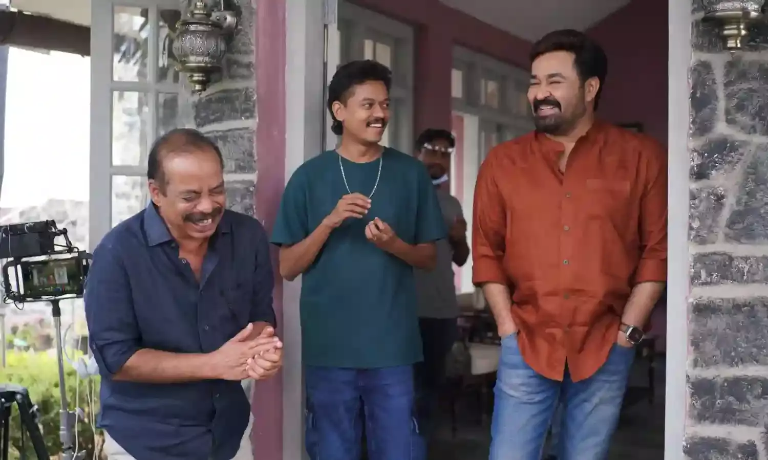 സംഗീത് പ്രതാപിന്റെ പേടി മാറ്റണം; അത് ഞാനേറ്റു... ലാലിന്റെ മറുപടി; കാമറയ്ക്ക് മുന്നില്‍ പിന്നീട് സംഭവിച്ചത്!