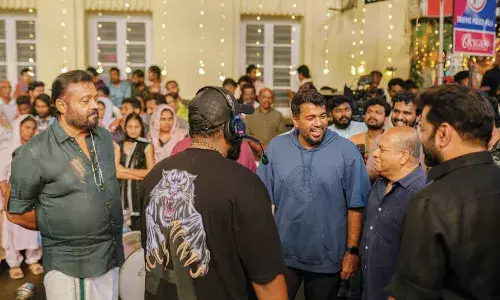 ഒറ്റക്കൊമ്പന് ലൊക്കേഷനില് ജിജോ പുന്നൂസ് ഒറ്റക്കൊമ്പന് ലൊക്കേഷനില് ജിജോ പുന്നൂസ്