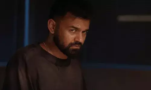 ഓരോ ഫ്രെയിമിലും ഭയം, പിടിച്ചിരുത്തുന്ന മേക്കിംഗ്, പ്രണവിന്റെ കരിയര് ബെസ്റ്റ്! ഓരോ ഫ്രെയിമിലും ഭയം, പിടിച്ചിരുത്തുന്ന മേക്കിംഗ്, പ്രണവിന്റെ കരിയര് ബെസ്റ്റ്!