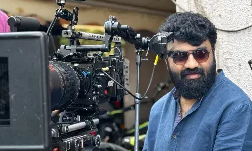 കാമറ കൊണ്ട് ചിത്രം വരയ്ക്കുന്ന എല്‍ദോ ഐസക്; വലിയൊരു സന്തോഷം തുറന്നുപറയുന്നു