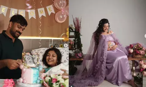 ജന്മദിനത്തില് തന്നെ നിങ്ങളൊരു അച്ഛനാകുന്നു! സന്തോഷം പങ്കുവച്ച് ദുര്ഗ്ഗ കൃഷ്ണ ജന്മദിനത്തില് തന്നെ നിങ്ങളൊരു അച്ഛനാകുന്നു! സന്തോഷം പങ്കുവച്ച് ദുര്ഗ്ഗ കൃഷ്ണ