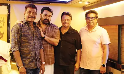 ജോര്ജ്ജ് കുട്ടിയുടെ അടുത്ത നീക്കം ഉറ്റുനോക്കി ലോകം! ദൃശ്യം 3ന്റെ ലോകമെമ്പാടുമുള്ള വിതരണാവകാശം സ്വന്തമാക്കി പനോരമ സ്റ്റുഡിയോസും പെന് സ്റ്റുഡിയോസും ജോര്ജ്ജ് കുട്ടിയുടെ അടുത്ത നീക്കം ഉറ്റുനോക്കി ലോകം! ദൃശ്യം 3ന്റെ ലോകമെമ്പാടുമുള്ള വിതരണാവകാശം സ്വന്തമാക്കി പനോരമ സ്റ്റുഡിയോസും പെന് സ്റ്റുഡിയോസും