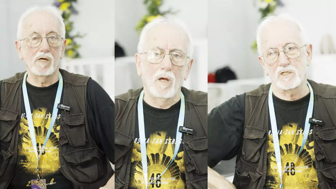 ഫെര്ണാണ്ടോ: തിരശീലയ്ക്ക് പിന്നിലെ കരുത്ത് ഫെര്ണാണ്ടോ: തിരശീലയ്ക്ക് പിന്നിലെ കരുത്ത്