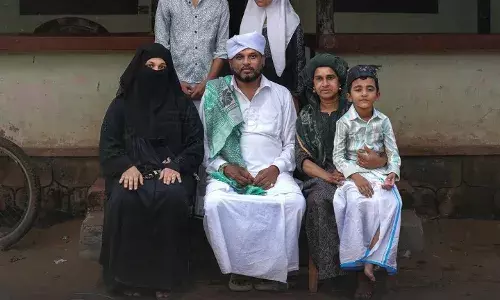 ഫെമിനിച്ചി ഫാത്തിമയും സമൂഹവും