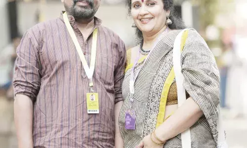 കാല്നൂറ്റാണ്ടിന്റെ സിനിമാ ആസ്വാദനവുമായി ഫില്മി കപ്പിള് കാല്നൂറ്റാണ്ടിന്റെ സിനിമാ ആസ്വാദനവുമായി ഫില്മി കപ്പിള്