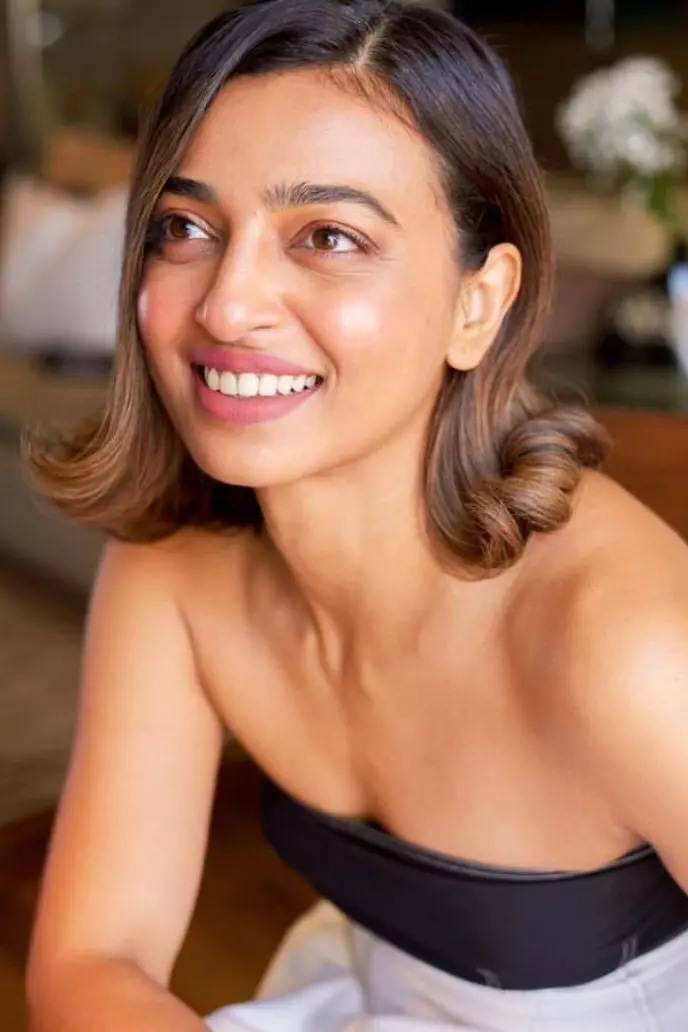 ആദ്യം ചിത്രം നൽകിയത് വെറുപ്പാർന്ന ഓർമ്മകൾ എന്ന് രാധിക ആപ്തെ ആദ്യം ചിത്രം നൽകിയത് വെറുപ്പാർന്ന ഓർമ്മകൾ എന്ന് രാധിക ആപ്തെ