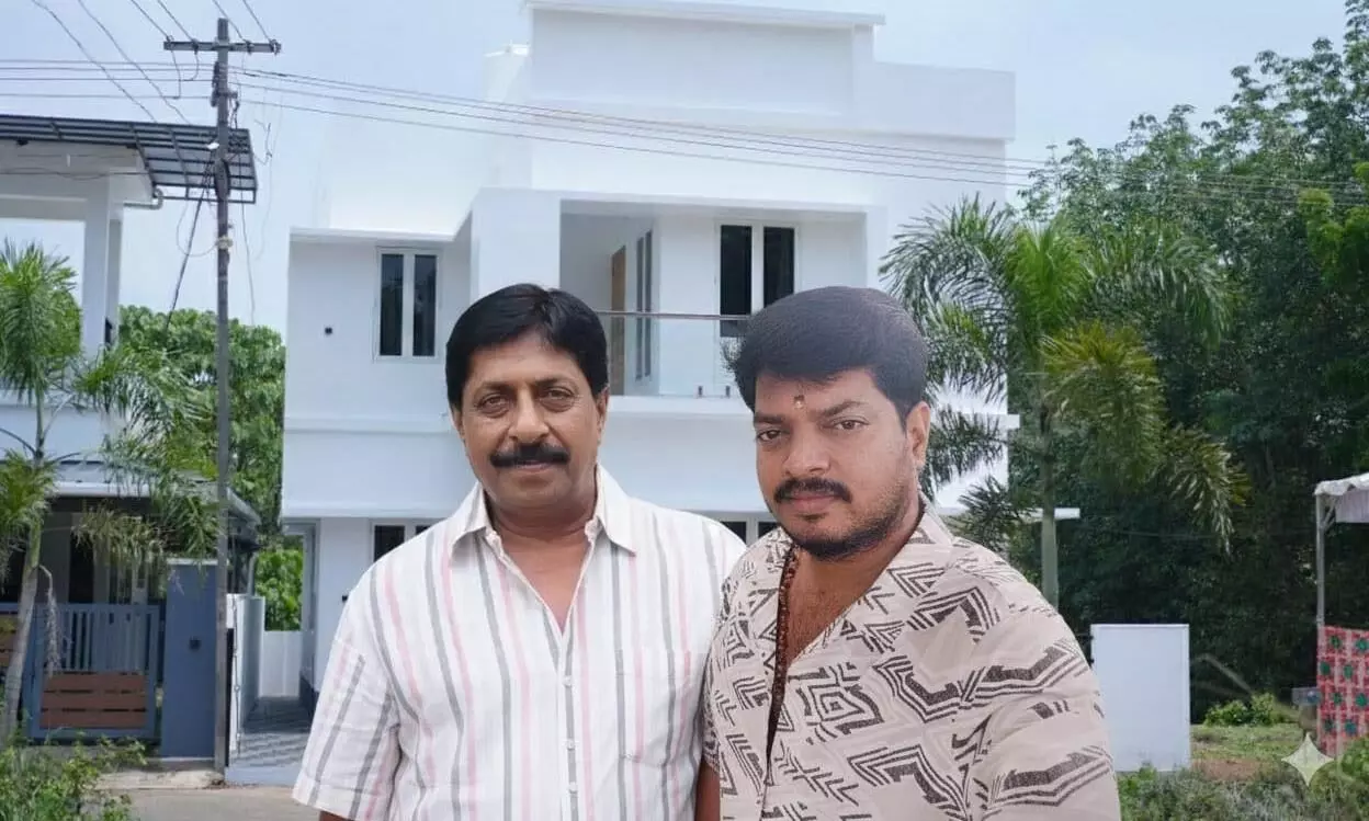 പ്രിയപ്പെട്ട ശ്രീനി സര്, അവിടെ ഡ്രൈവറെ വേണമെങ്കില് വിളിക്കണേ... പ്രിയപ്പെട്ട ശ്രീനി സര്, അവിടെ ഡ്രൈവറെ വേണമെങ്കില് വിളിക്കണേ...