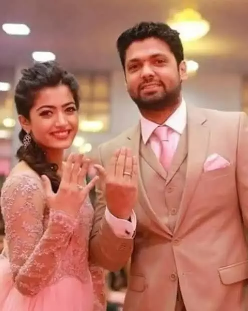 വിജയ് ദേവരകൊണ്ടയ്ക്കും മുന്നേ രശ്മിക മന്ദാന വിവാഹ നിശ്ചയം നടത്തിയ പ്രണയിതാവ് രക്ഷിത് ഷെട്ടി വിജയ് ദേവരകൊണ്ടയ്ക്കും മുന്നേ രശ്മിക മന്ദാന വിവാഹ നിശ്ചയം നടത്തിയ പ്രണയിതാവ് രക്ഷിത് ഷെട്ടി