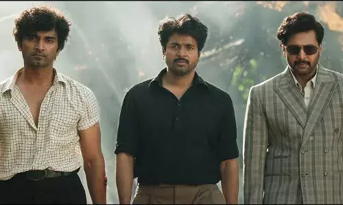 വിജയ് ചിത്രം ജനനായകനോട് ക്ലാഷ് വെച്ച് ശിവ കാർത്തികേയൻ ചിത്രം.സോഷ്യൽ മീഡിയയിൽ കടുത്ത വിമർശനം