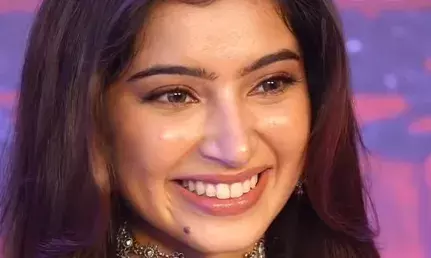 ദുരന്ധർ മെഗാ ഹിറ്റ് നന്ദി അറീച്ച് നായിക സാറാ അർജ്ജുൻ ദുരന്ധർ മെഗാ ഹിറ്റ് നന്ദി അറീച്ച് നായിക സാറാ അർജ്ജുൻ