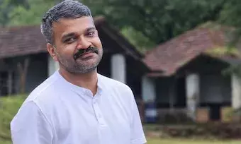 സന്നിധാനത്തെ ഷൂട്ടിംഗ് വിവാദവുമായി ബന്ധപ്പെട്ട് സംവിധായകൻ അനുരാജ് മനോഹറിന്റെ മൊഴി എടുത്തു