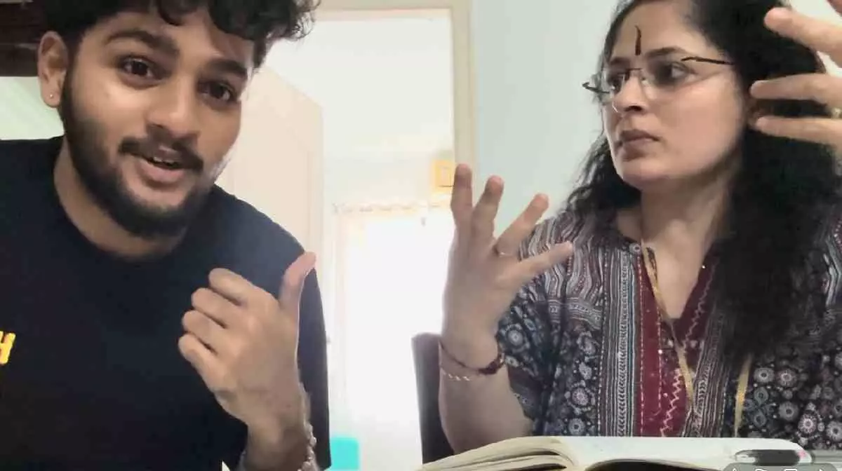 ഫെമിനിസത്തിൽ അമ്മയും നടിയുമായ ആനിയെ തിരുത്തി മകൻ ഫെമിനിസത്തിൽ അമ്മയും നടിയുമായ ആനിയെ തിരുത്തി മകൻ