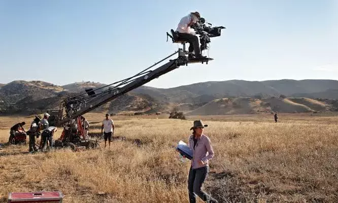 മലയാള സിനിമയിൽ തൊഴിൽ സമയം 12 മണിക്കൂറായി കുറച്ചു