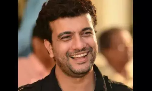 മാസം ഒമ്പതര ശതമാനം പലിശയ്ക്ക് ലോൺ എടുത്ത് കൊടുത്താൽ ഇവരൊക്കെ മോട്ടിവേഷൻ നിർത്തി പണിക്ക് പോകുന്നത് താൻ കാണിച്ചുതരാമെന്നും രമേശ് പിഷാരടി മാസം ഒമ്പതര ശതമാനം പലിശയ്ക്ക് ലോൺ എടുത്ത് കൊടുത്താൽ ഇവരൊക്കെ മോട്ടിവേഷൻ നിർത്തി പണിക്ക് പോകുന്നത് താൻ കാണിച്ചുതരാമെന്നും രമേശ് പിഷാരടി