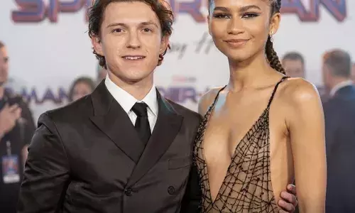 ടോം ഹോളണ്ടും സെൻഡയയും രഹസ്യമായി വിവാഹിതരായി എന്നുള്ള അഭ്യൂഹങ്ങൾ പടരുന്നു ? ടോം ഹോളണ്ടും സെൻഡയയും രഹസ്യമായി വിവാഹിതരായി എന്നുള്ള അഭ്യൂഹങ്ങൾ പടരുന്നു ?