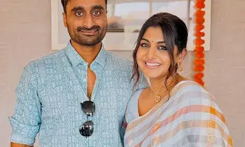 പശ്ചിമേഷ്യയിൽ ഇസ്രായേലും ഇറാനും തമ്മിലുള്ള സംഘർഷം രൂക്ഷമായതോടെ തായ്ലൻഡിൽ കുടുങ്ങി നടി മീര നന്ദനും ഭർത്താവ് ശ്രീജുവും പശ്ചിമേഷ്യയിൽ ഇസ്രായേലും ഇറാനും തമ്മിലുള്ള സംഘർഷം രൂക്ഷമായതോടെ തായ്ലൻഡിൽ കുടുങ്ങി നടി മീര നന്ദനും ഭർത്താവ് ശ്രീജുവും