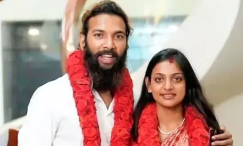 മൊണാലിസ ഭോസ്‌ലയുടെ വിവാഹം: കുടുംബങ്ങളുടെ പിന്തുണയില്ല; അംഗീകരിക്കില്ലെന്ന് ഇരുവരുടെയും രക്ഷിതാക്കൾ