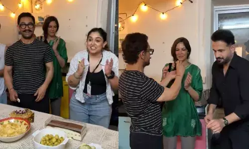 പുതിയ ചിത്രങ്ങളുടെ തിരക്കിനിടയിലും കുടുംബത്തോടൊപ്പം ജന്മദിനം ആഘോഷിച്ച് ബോളിവുഡിന്റെ ആമീർ ഖാൻ പുതിയ ചിത്രങ്ങളുടെ തിരക്കിനിടയിലും കുടുംബത്തോടൊപ്പം ജന്മദിനം ആഘോഷിച്ച് ബോളിവുഡിന്റെ ആമീർ ഖാൻ