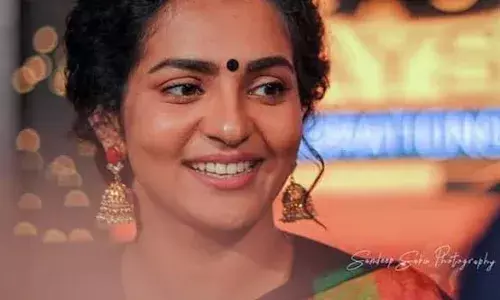 അമ്മയാകുക എന്നത് വ്യക്തിപരമായ തിരഞ്ഞെടുപ്പ്; അണ്ഡം ശീതീകരിക്കുന്നതിനോടും താല്പര്യമില്ലെന്ന് പാർവതി തിരുവോത്ത്