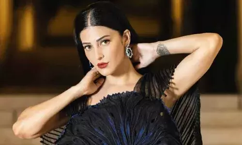 പ്രണയസങ്കല്പങ്ങളെക്കുറിച്ച് മനസുതുറന്ന് നടി ശ്രുതി ഹാസൻ പ്രണയസങ്കല്പങ്ങളെക്കുറിച്ച് മനസുതുറന്ന് നടി ശ്രുതി ഹാസൻ