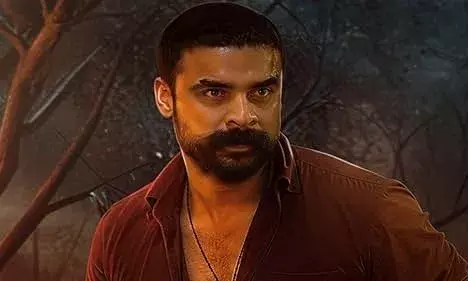 ടോവിനോ നായകനായി എത്തുന്ന പള്ളിച്ചട്ടമ്പിയുടെ പുതിയ റിലീസ് തിയ്യതി പുറത്ത്. ടോവിനോ നായകനായി എത്തുന്ന പള്ളിച്ചട്ടമ്പിയുടെ പുതിയ റിലീസ് തിയ്യതി പുറത്ത്.