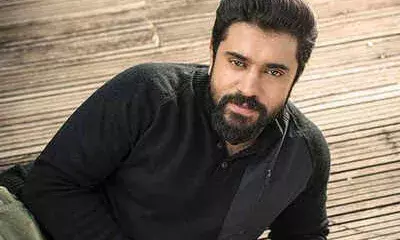 മോഹൻലാലിനെയും എന്നെയും തമ്മിൽ ഒരിക്കലും താരതമ്യപ്പെടുത്തരുത്. - നിവിൻ പോളി മോഹൻലാലിനെയും എന്നെയും തമ്മിൽ ഒരിക്കലും താരതമ്യപ്പെടുത്തരുത്. - നിവിൻ പോളി