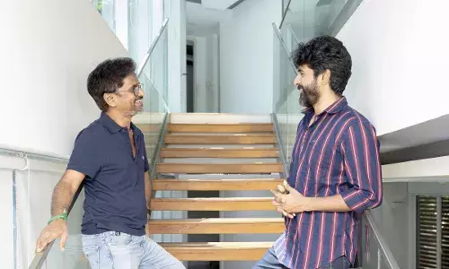 മദ്രാസി തുടങ്ങിയത് 115 കോടിക്ക്, തീര്ത്തത് 170 കോടിക്ക്, കിട്ടിയത് 100 കോടി; സംവിധായകന് മുരുഗദോസിനെതിരെ നിര്മാതാവ് മദ്രാസി തുടങ്ങിയത് 115 കോടിക്ക്, തീര്ത്തത് 170 കോടിക്ക്, കിട്ടിയത് 100 കോടി; സംവിധായകന് മുരുഗദോസിനെതിരെ നിര്മാതാവ്