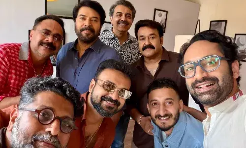 മമ്മൂട്ടിയും മോഹൻലാലും കുഞ്ചാക്കോ ബോബനും അടങ്ങുന്ന പേട്രിയറ്റ് സെൽഫി  പങ്കുവെച്ച് ഫഹദ്ഫാസിൽ